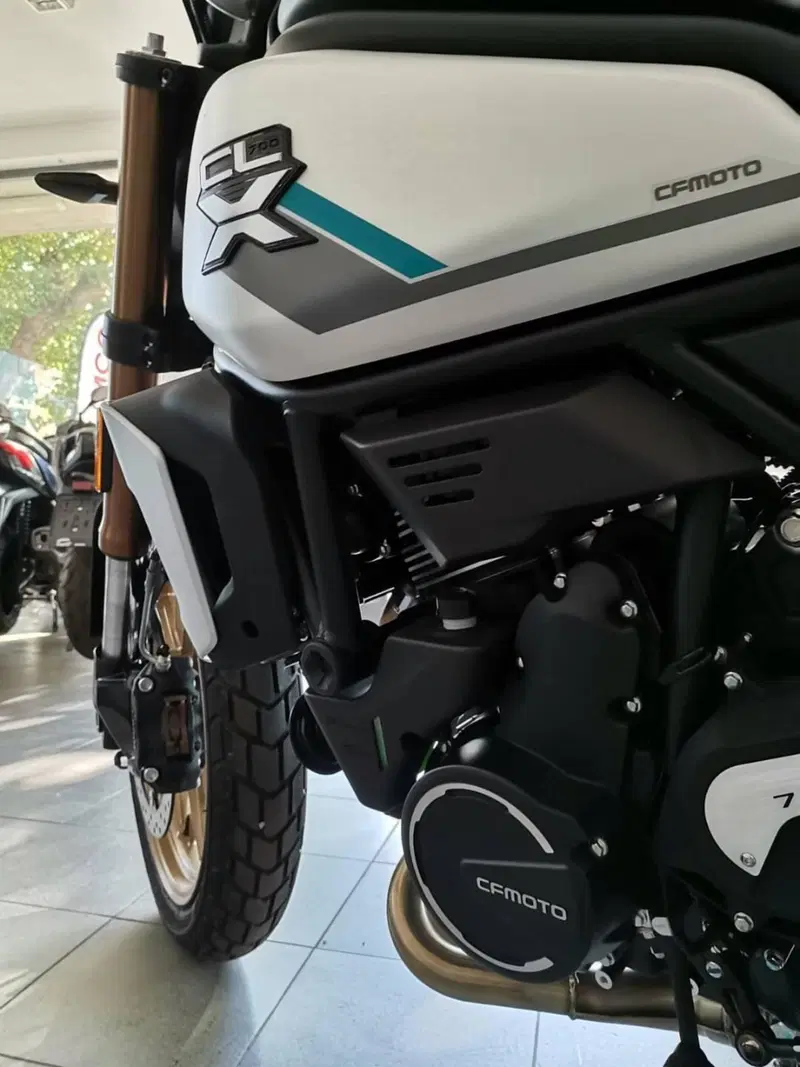 CFMOTO 700CL-X Heritage (2021 - 26) (7)