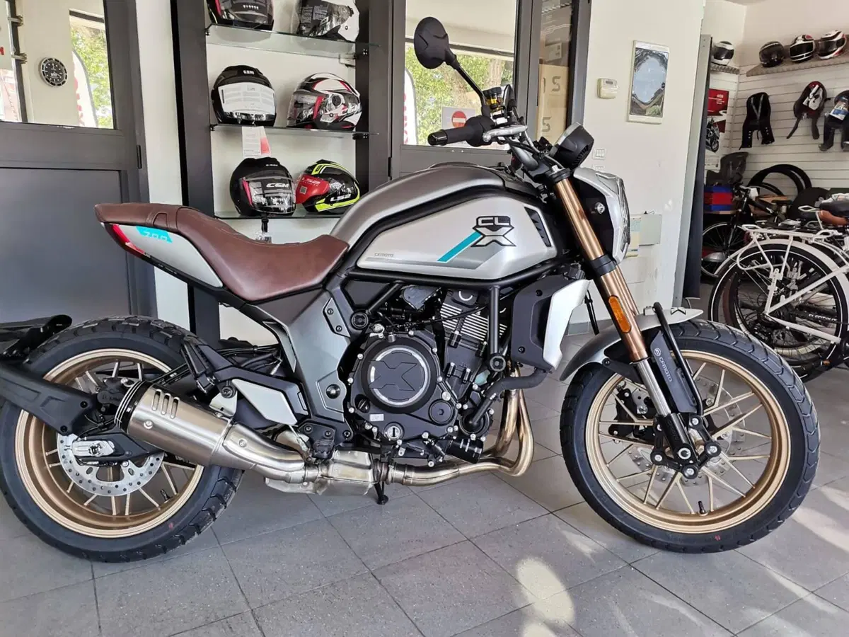 CFMOTO 700CL-X Heritage (2021 - 26) (2)