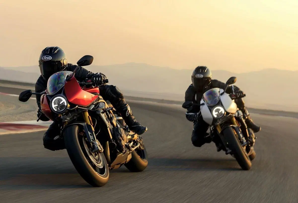 Nuova Triumph Speed Triple 1200 RR 2022: dati, foto e prezzo (7)