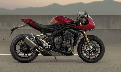 Nuova Triumph Speed Triple 1200 RR 2022: dati, foto e prezzo (4)