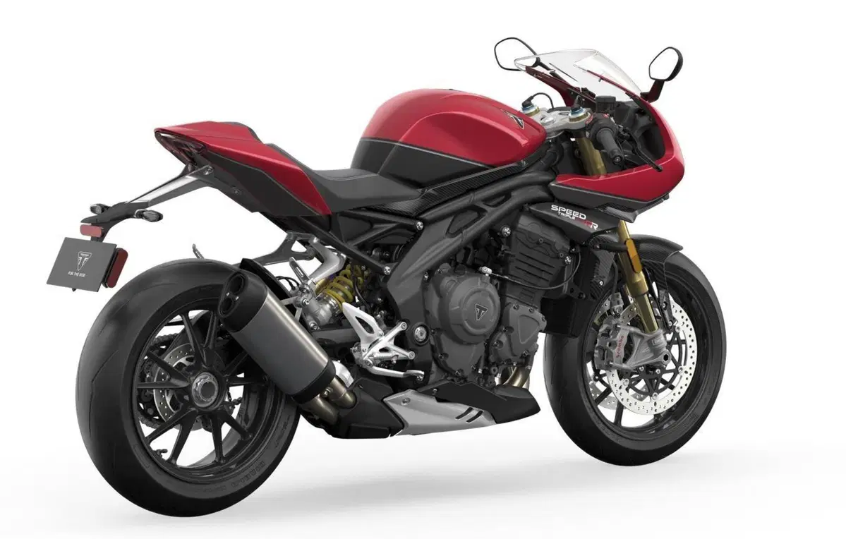 Nuova Triumph Speed Triple 1200 RR 2022: dati, foto e prezzo (2)