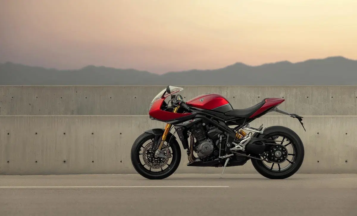 Triumph Speed Triple 1200 Speed Triple 1200 RR (2022 - 26) (9)