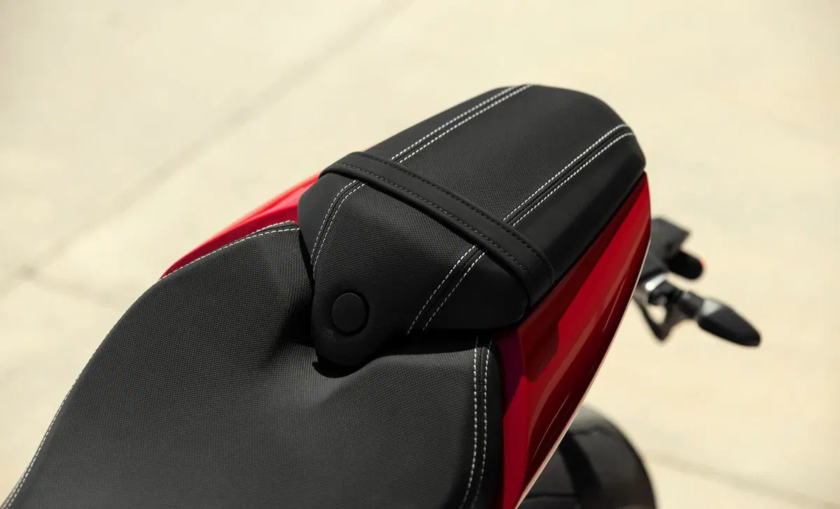 Triumph Speed Triple 1200 Speed Triple 1200 RR (2022 - 26) (14)