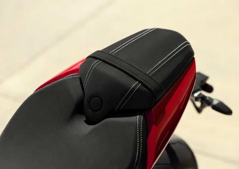 Triumph Speed Triple 1200 Speed Triple 1200 RR (2022 - 26) (14)