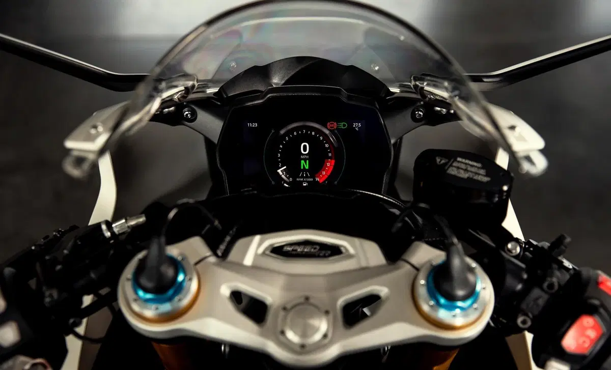 Triumph Speed Triple 1200 Speed Triple 1200 RR (2022 - 26) (11)