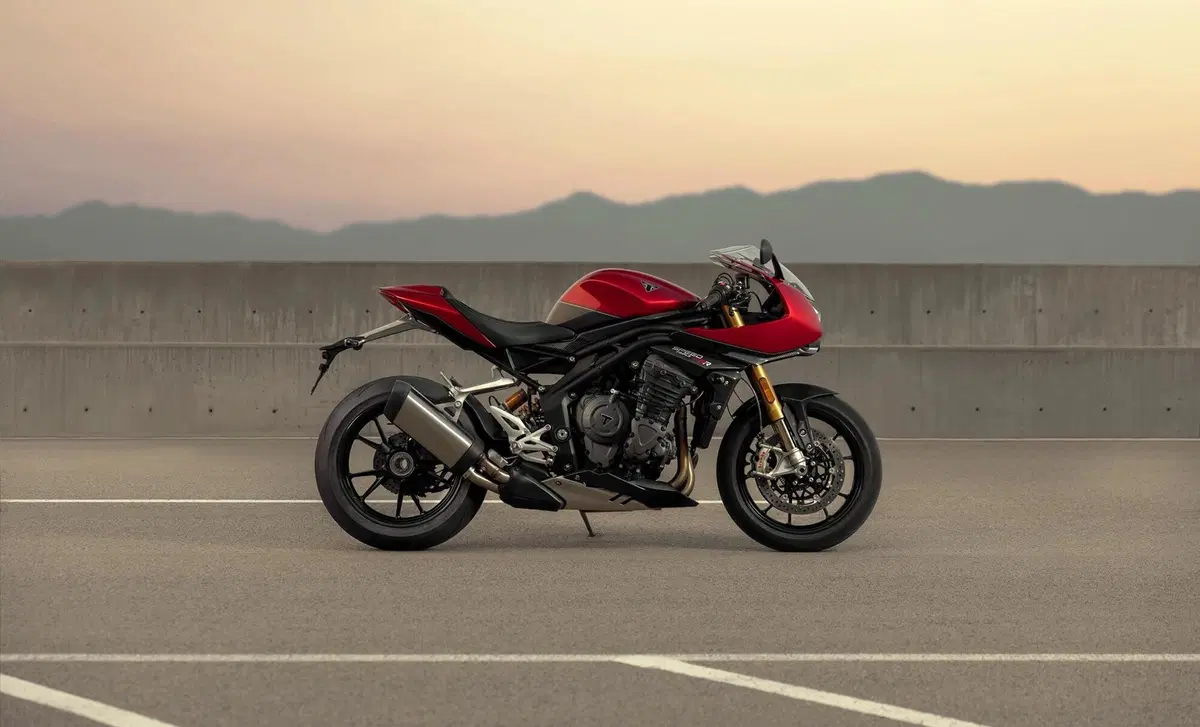 Triumph Speed Triple 1200 Speed Triple 1200 RR (2022 - 26) (10)