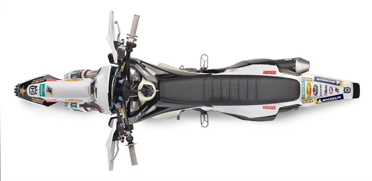 In vendita le enduro Husqvarna TE 300I e FE 350 Rockstar Edition 2022 (4)