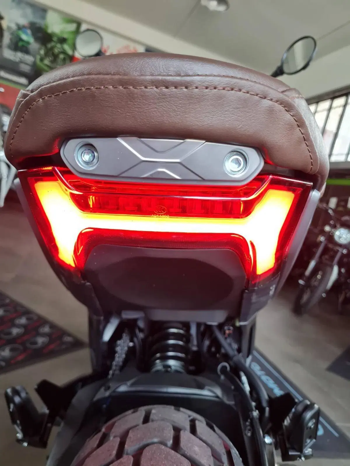CFMOTO 700CL-X Heritage (2021 - 26) (4)