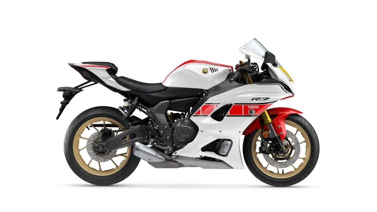 Yamaha YZF-R, livrea celebrativa per il 60° anniversario (11)