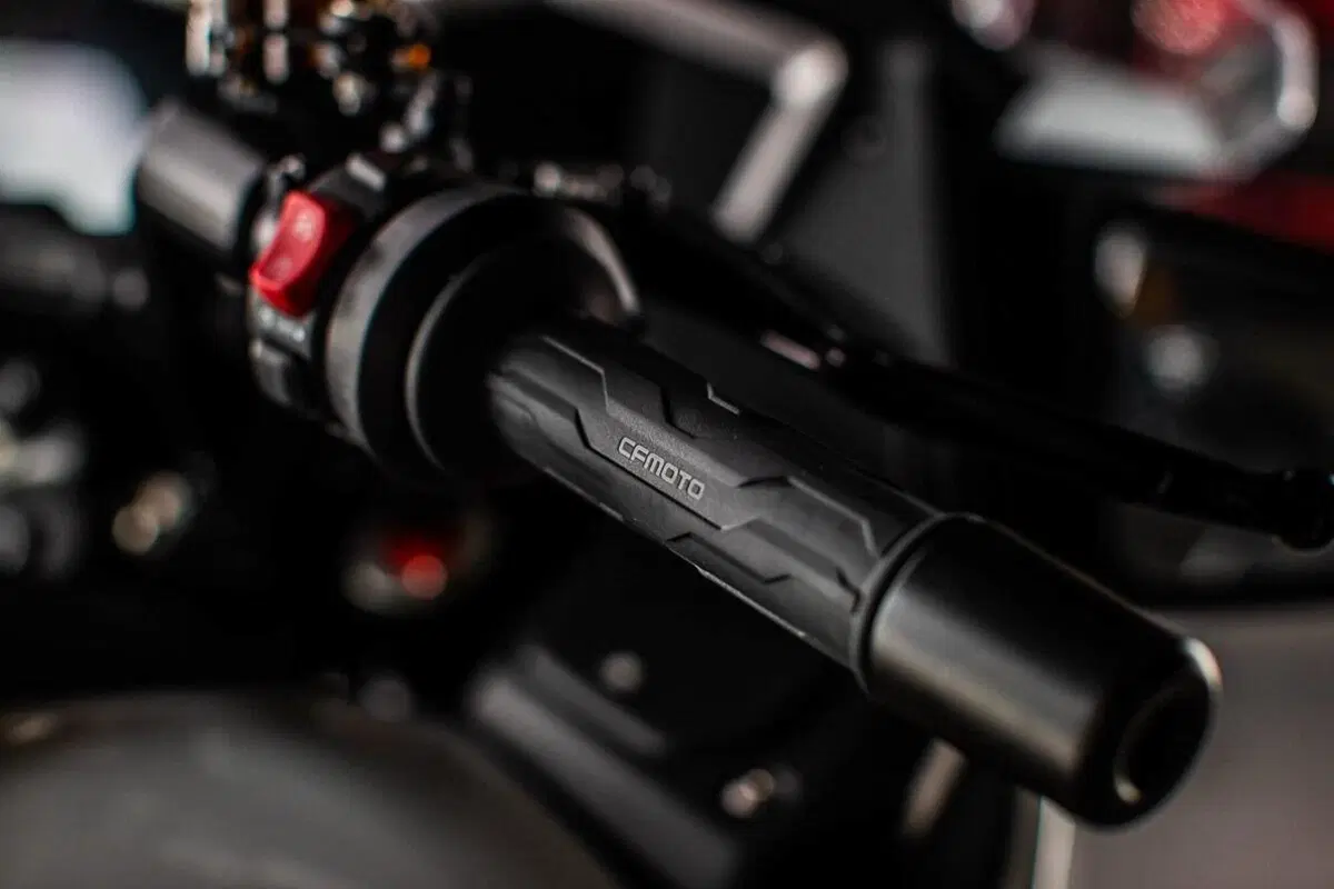 CF Moto 1250 TR-G. La GT con motore KTM arriverà nel 2021 (5)