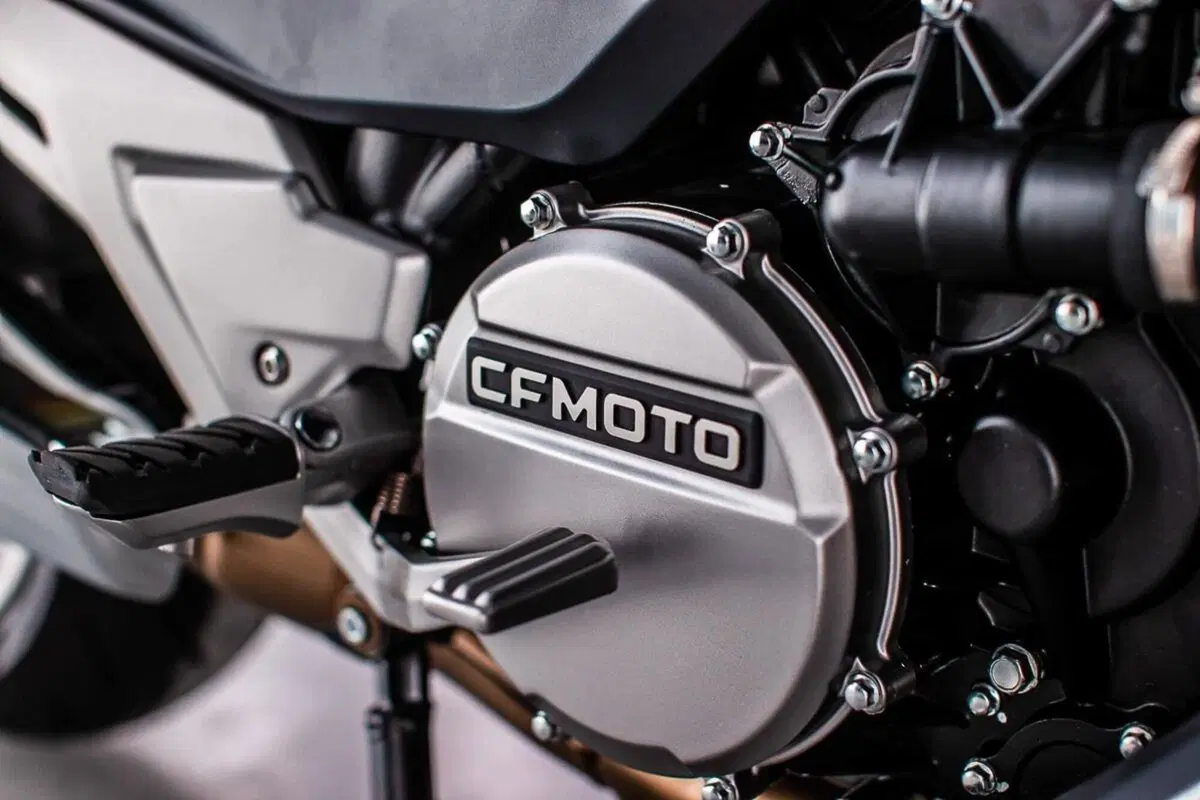 CF Moto 1250 TR-G. La GT con motore KTM arriverà nel 2021 (11)