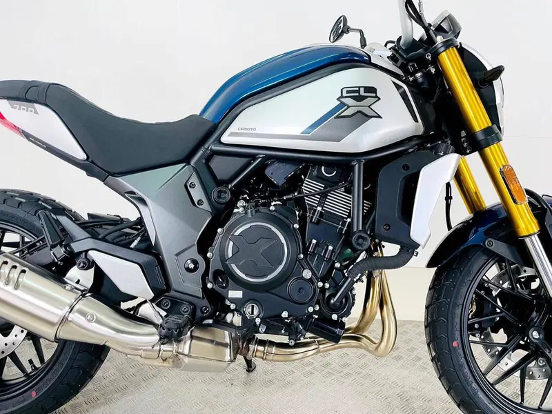 CFMOTO 700CL-X Heritage (2021 - 26) (6)
