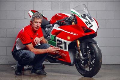 Ducati Panigale V2 Bayliss 1st Championship 20th Anniversary, al via la produzione