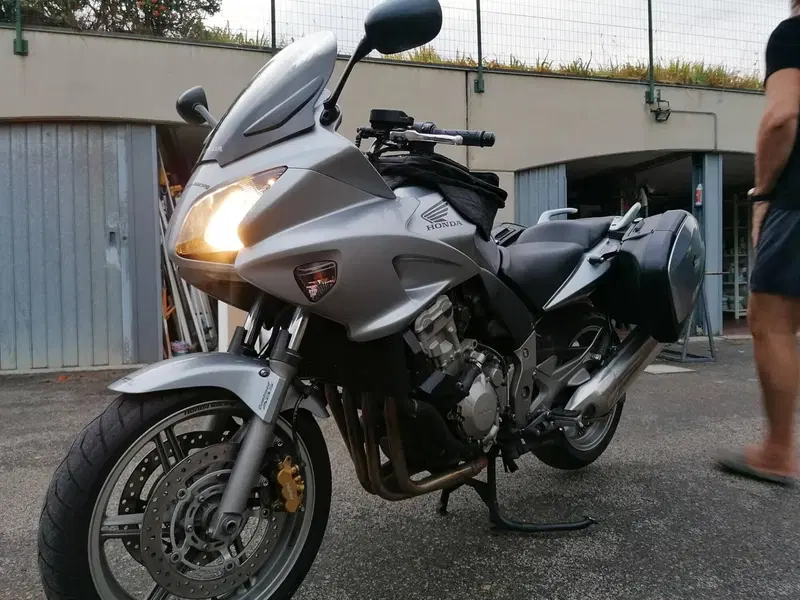 Honda CBF 1000 ST (10)