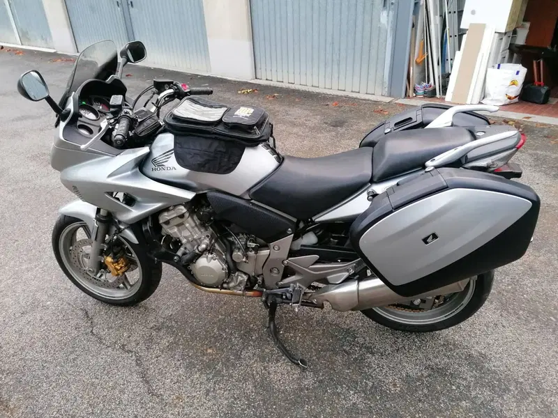 Honda CBF 1000 ST (13)