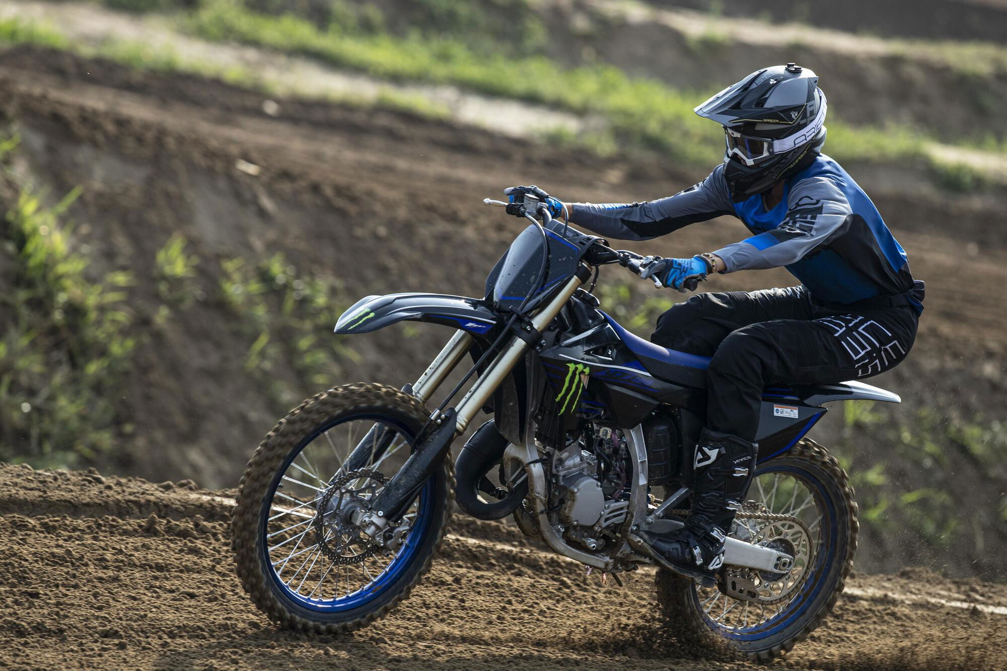 Yamaha YZ125 e 250 - 2022 TEST: i giapponesi credono nel 2 tempi. E fanno bene!