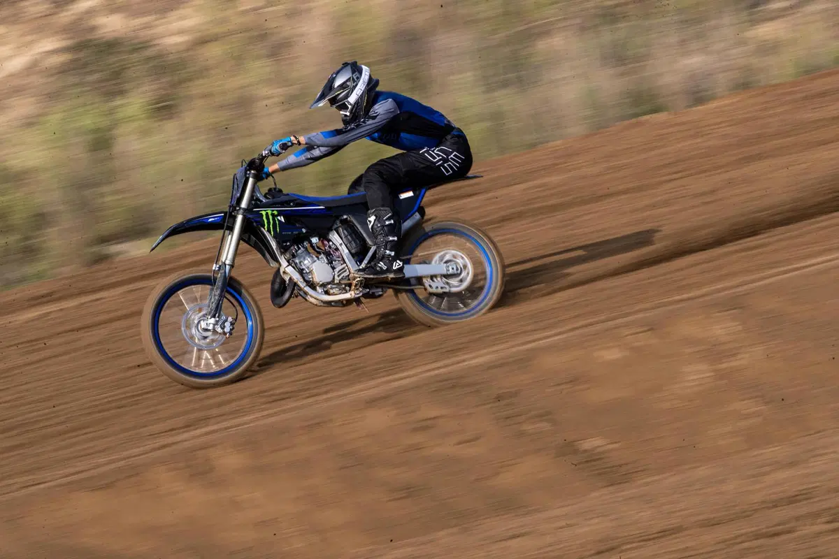 Yamaha YZ125 e 250 - 2022 TEST: i giapponesi credono nel 2 tempi. E fanno bene! (7)