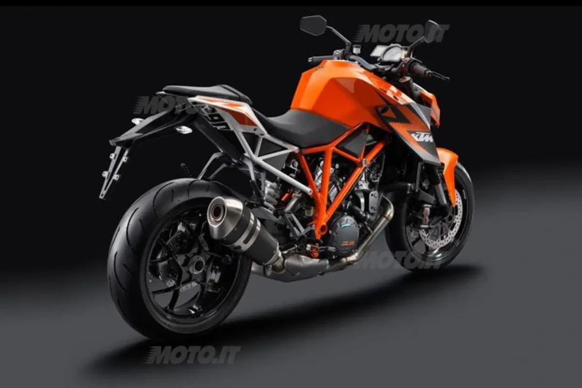 KTM 1290 Super Duke R (32)