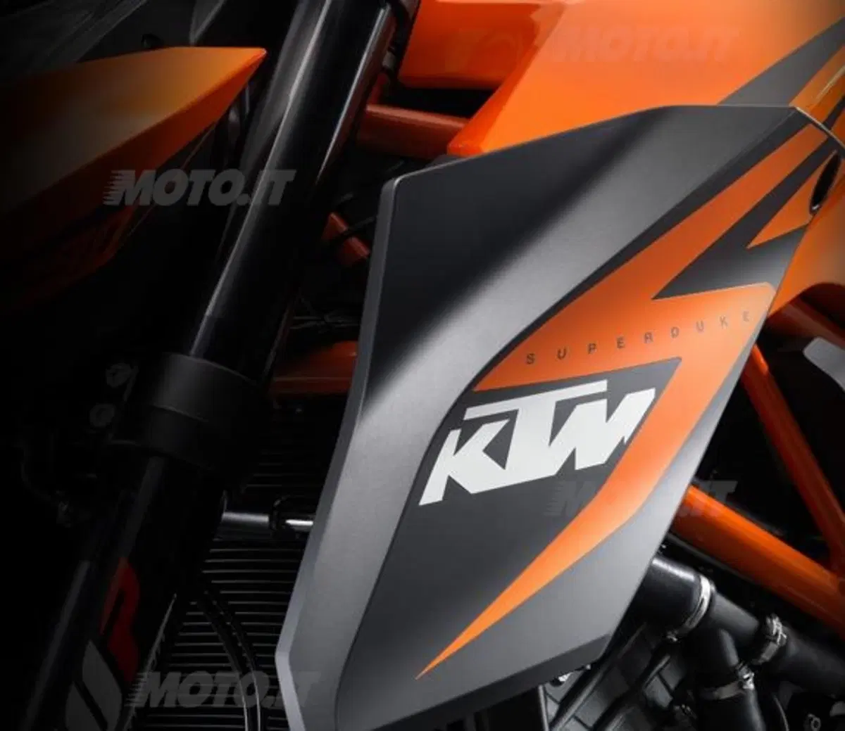KTM 1290 Super Duke R (38)