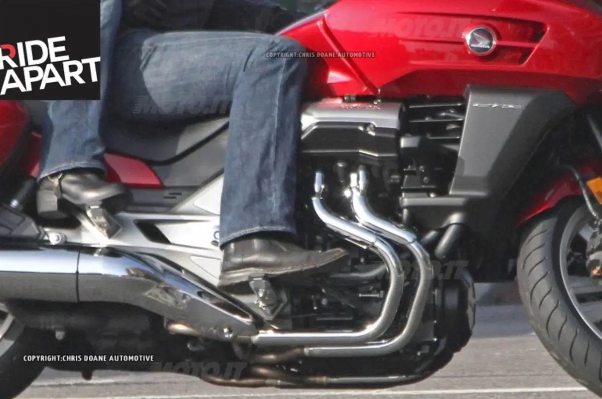 Honda CTX 1300, prime foto spia (5)