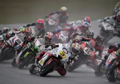 SBK 2021. GP di Catalunya a Barcellona: Axel Bassani e Michael Ruben Rinaldi meglio di Rea e Toprak [VIDEO]