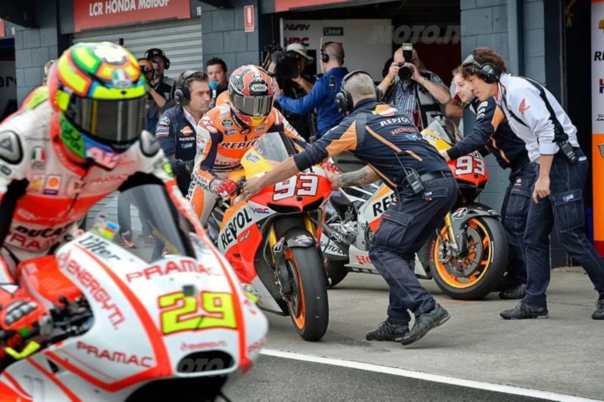MotoGP. Le foto più emozionanti del GP d'Australia (37)
