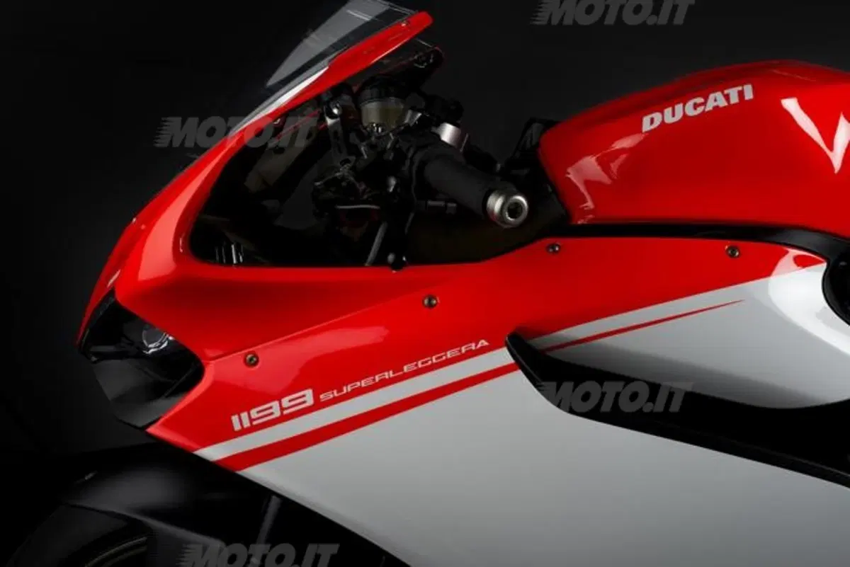 Ducati 1199 Superleggera, 200 cv per soli 155 chili (6)