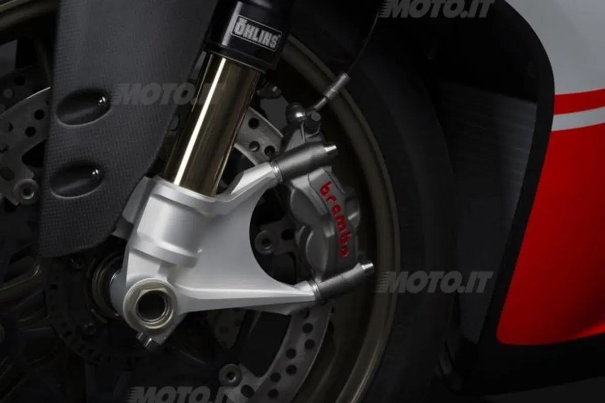 Ducati 1199 Superleggera, 200 cv per soli 155 chili (12)