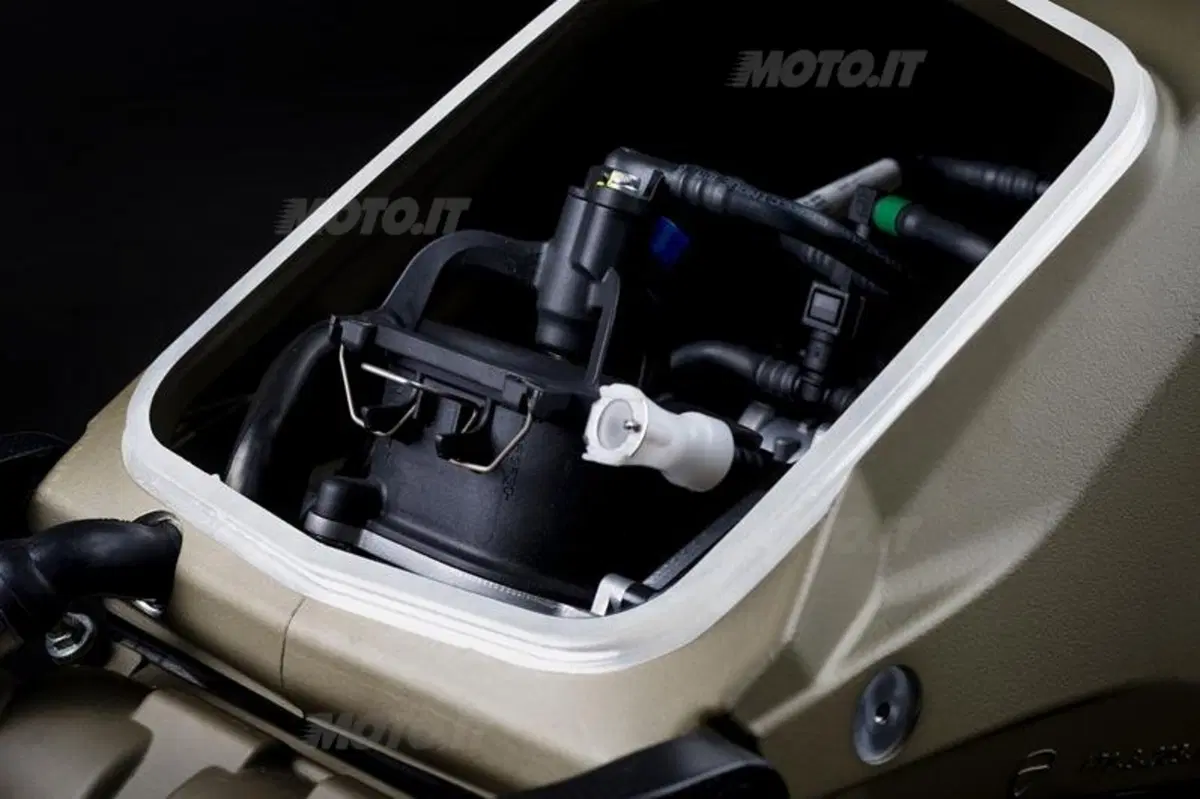 Ducati 1199 Superleggera, 200 cv per soli 155 chili (16)