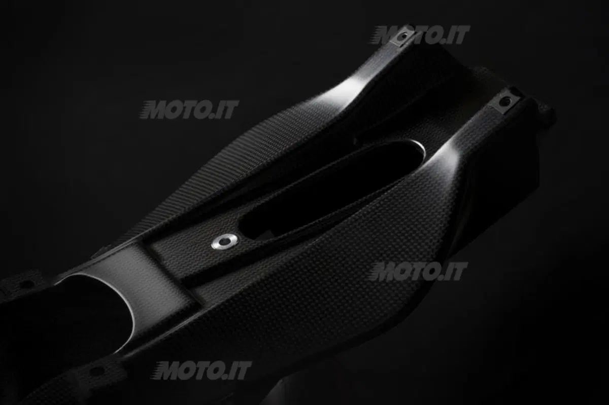 Ducati 1199 Superleggera, 200 cv per soli 155 chili (19)