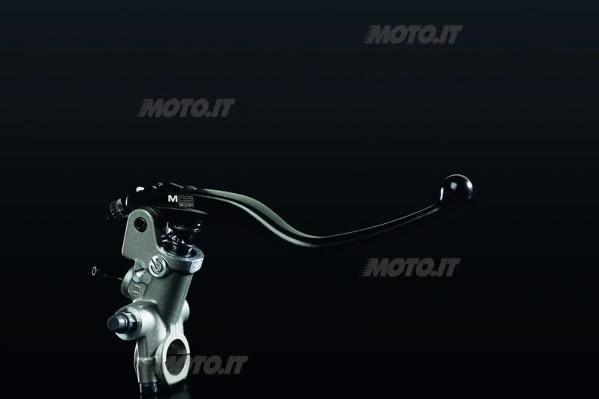 Ducati 1199 Superleggera, 200 cv per soli 155 chili (22)