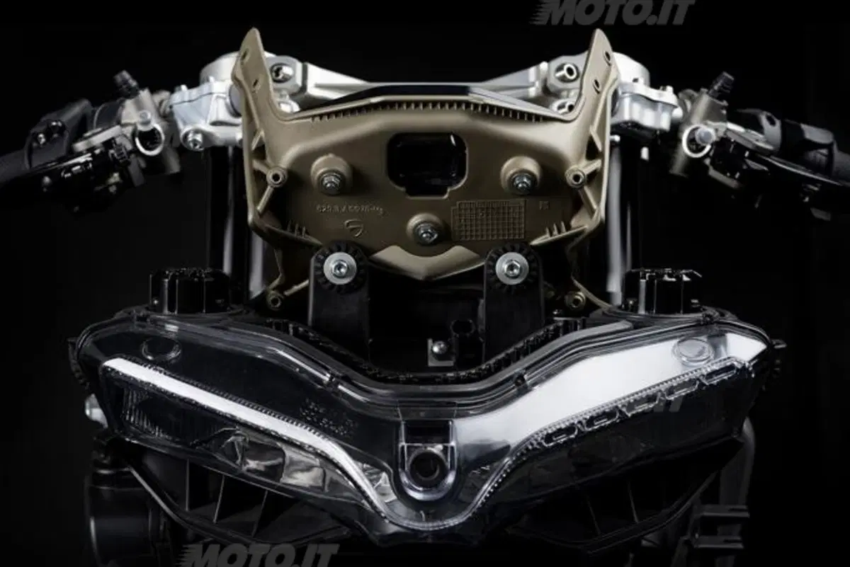 Ducati 1199 Superleggera, 200 cv per soli 155 chili (27)