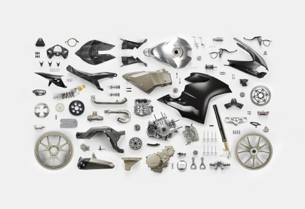 Ducati 1199 Superleggera, 200 cv per soli 155 chili (29)