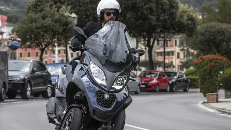 Piaggio vince in tribunale: Peugeot Motocycles non pu&ograve; vendere il Metropolis