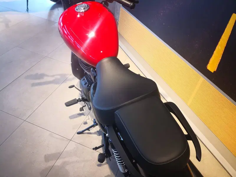 Royal Enfield Meteor 350 (2021 - 26) (15)