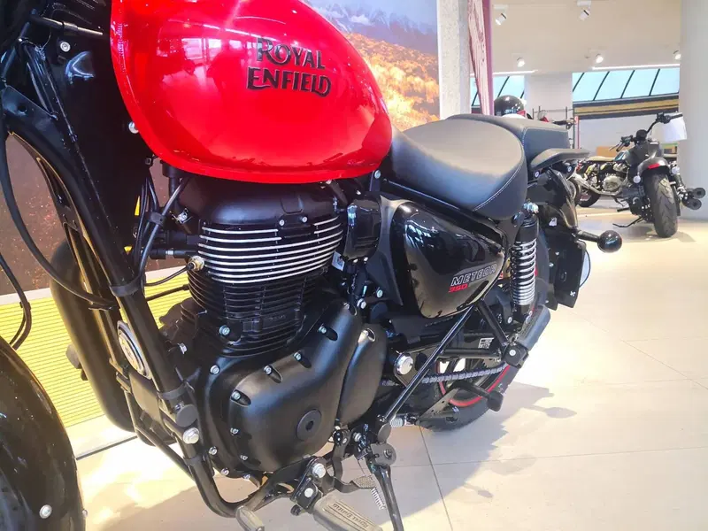 Royal Enfield Meteor 350 (2021 - 26) (13)