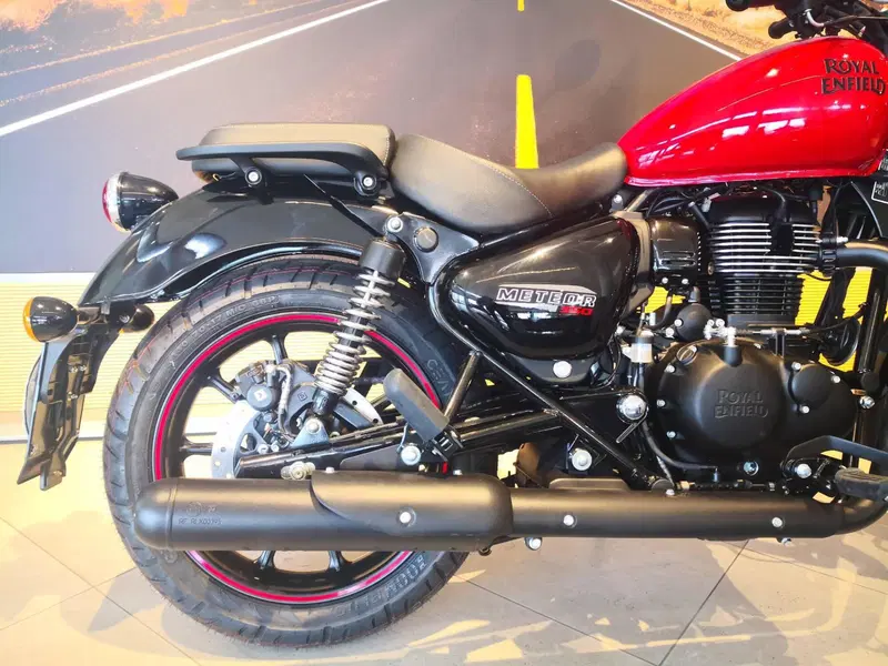 Royal Enfield Meteor 350 (2021 - 26) (7)