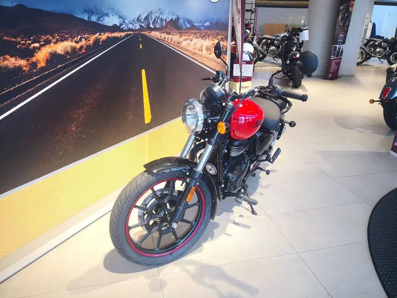 Royal Enfield Meteor 350 (2021 - 26) (11)
