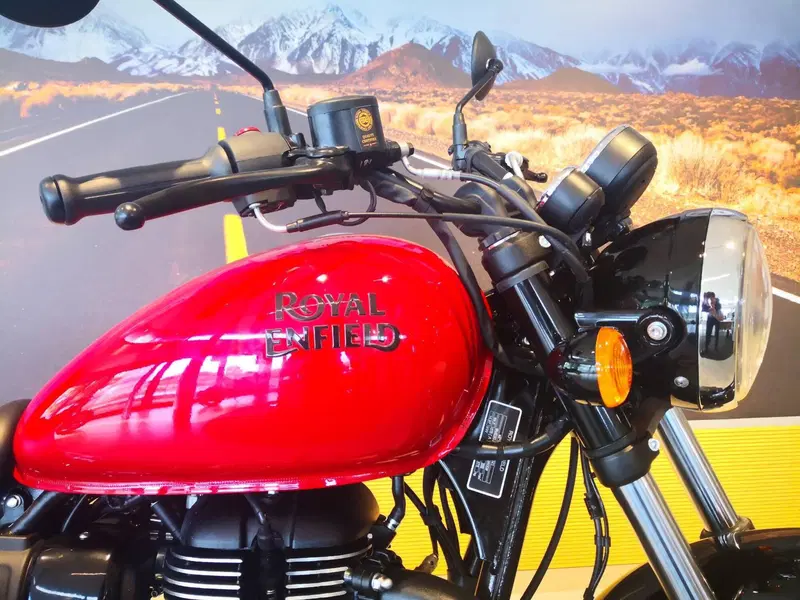 Royal Enfield Meteor 350 (2021 - 26) (5)