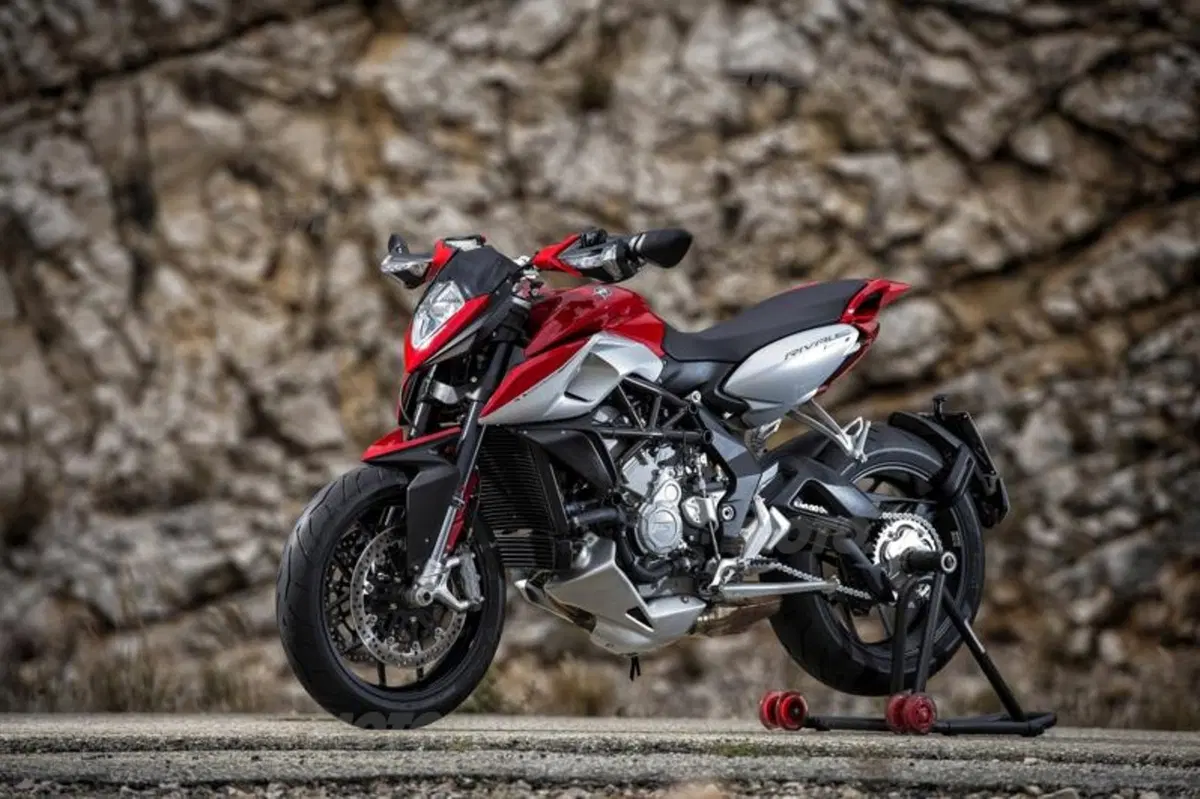 MV Agusta Rivale 800 (19)