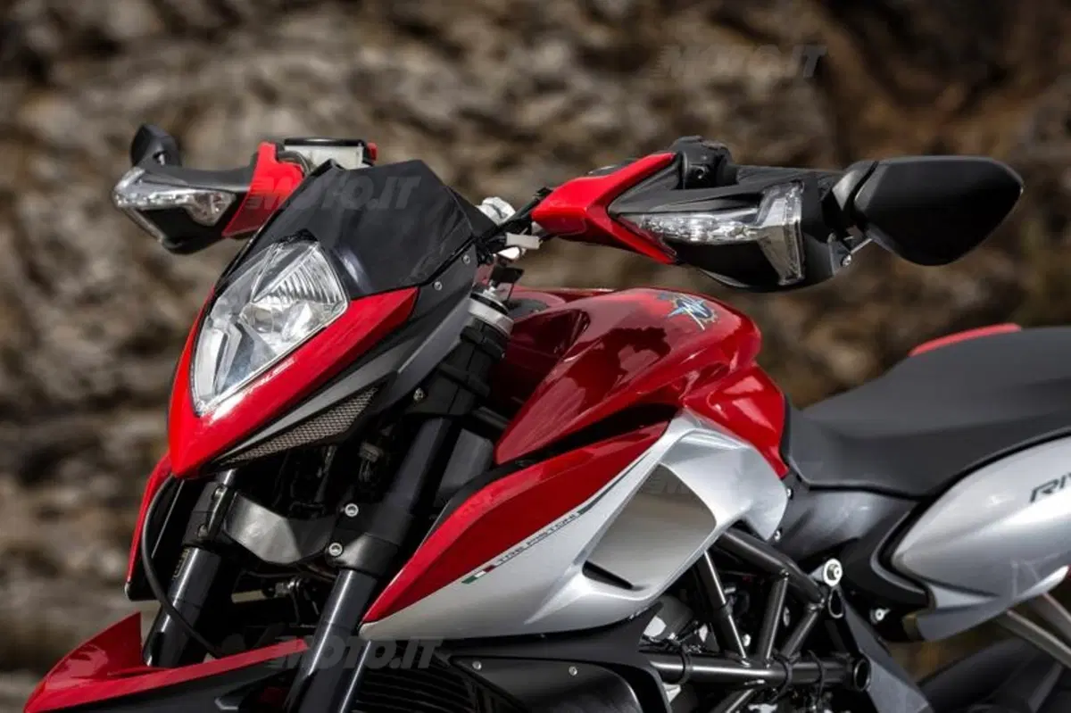 MV Agusta Rivale 800 (27)