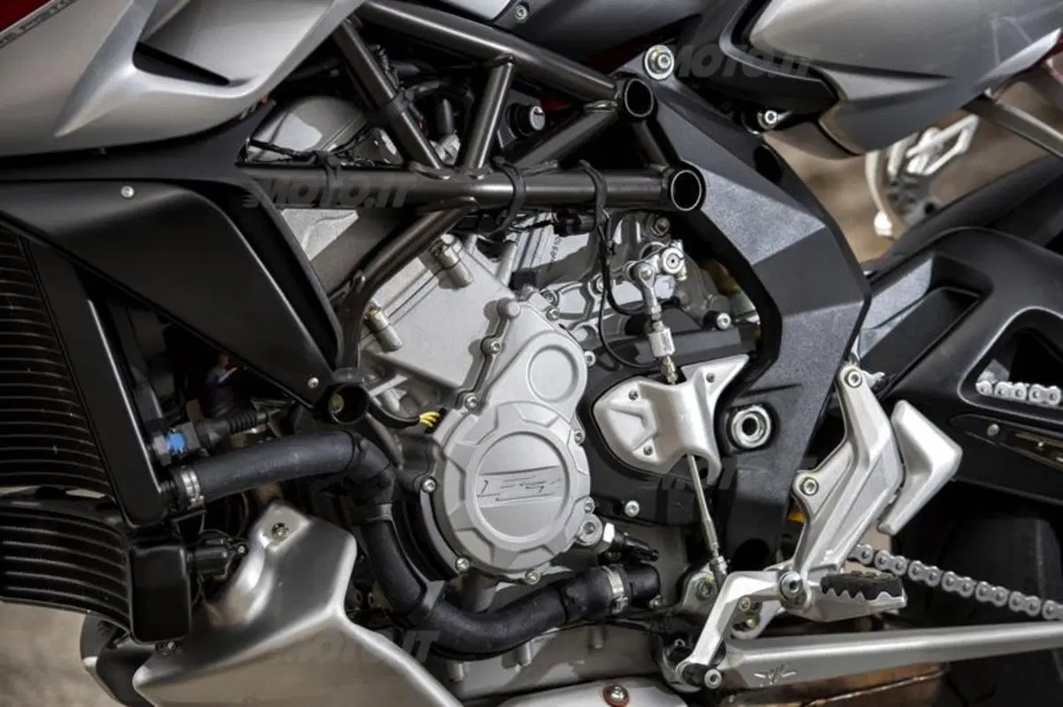 MV Agusta Rivale 800 (30)