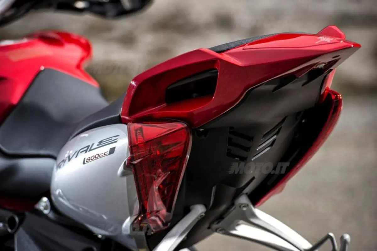 MV Agusta Rivale 800 (33)