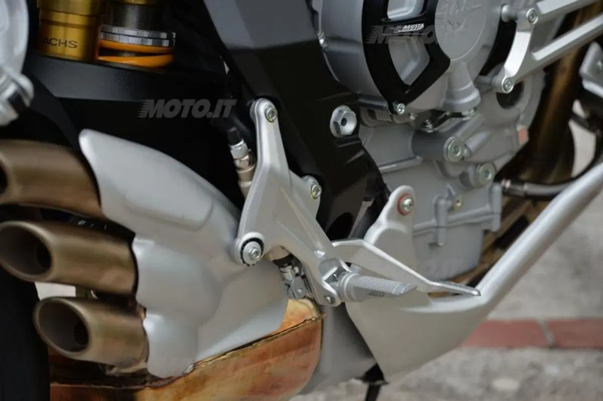 MV Agusta Rivale 800 (44)