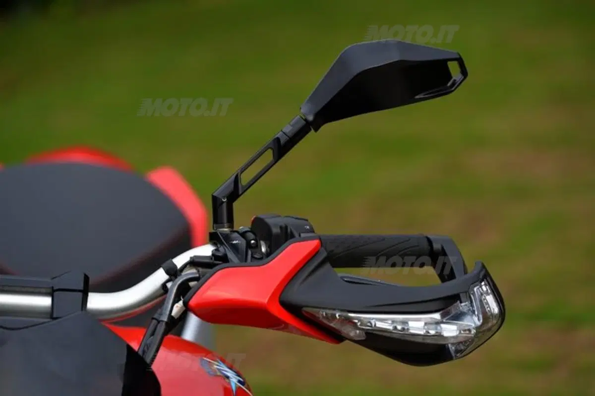 MV Agusta Rivale 800 (50)