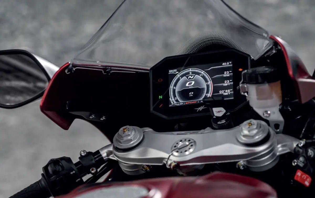 MV Agusta F3 800 RR 2022. Nuova aerodinamica e kit racing (8)