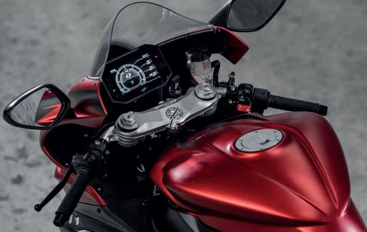 MV Agusta F3 800 RR 2022. Nuova aerodinamica e kit racing (9)