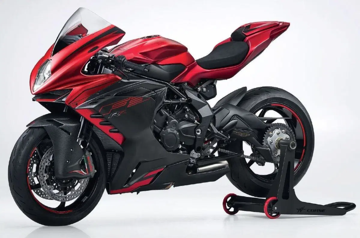 MV Agusta F3 800 RR 2022. Nuova aerodinamica e kit racing (6)