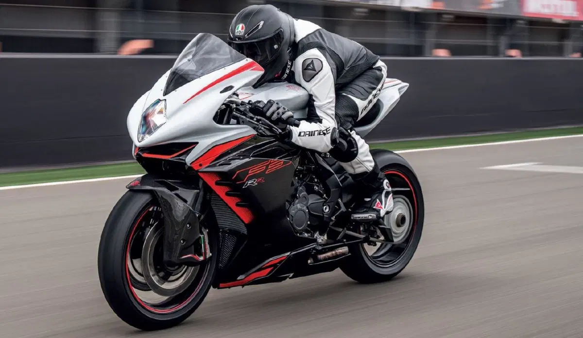 MV Agusta F3 800 RR 2022. Nuova aerodinamica e kit racing (9)