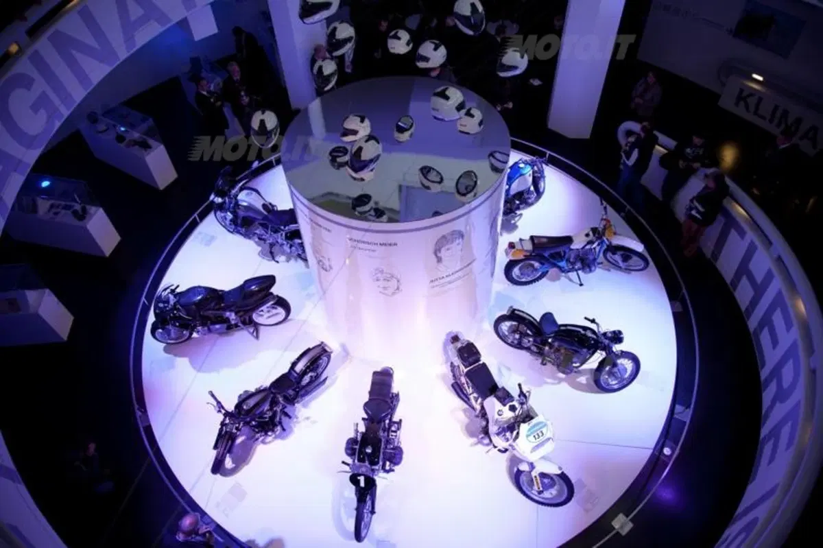 BMW Motorrad, una strada lunga 90 anni (6)